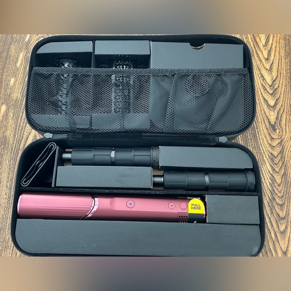 Air Styling & Drying System - Limited Edition Black Cherry (with storage case) - Picture 4 of 10
